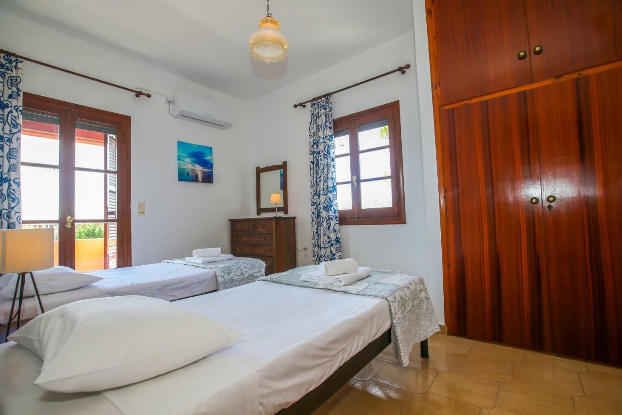 Yiouli Holiday Home Ахарави Экстерьер фото